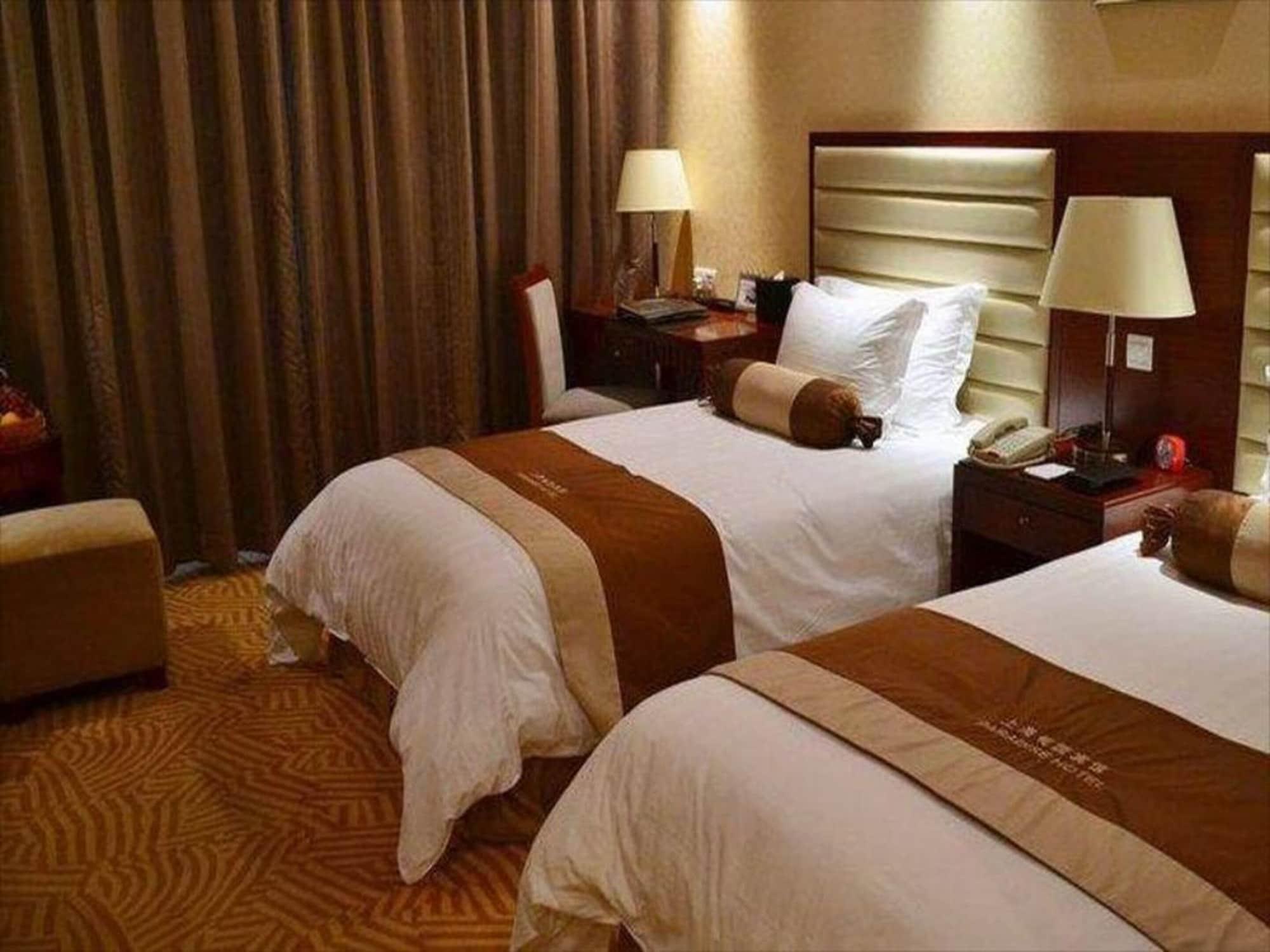 Hotel Paradise 4*