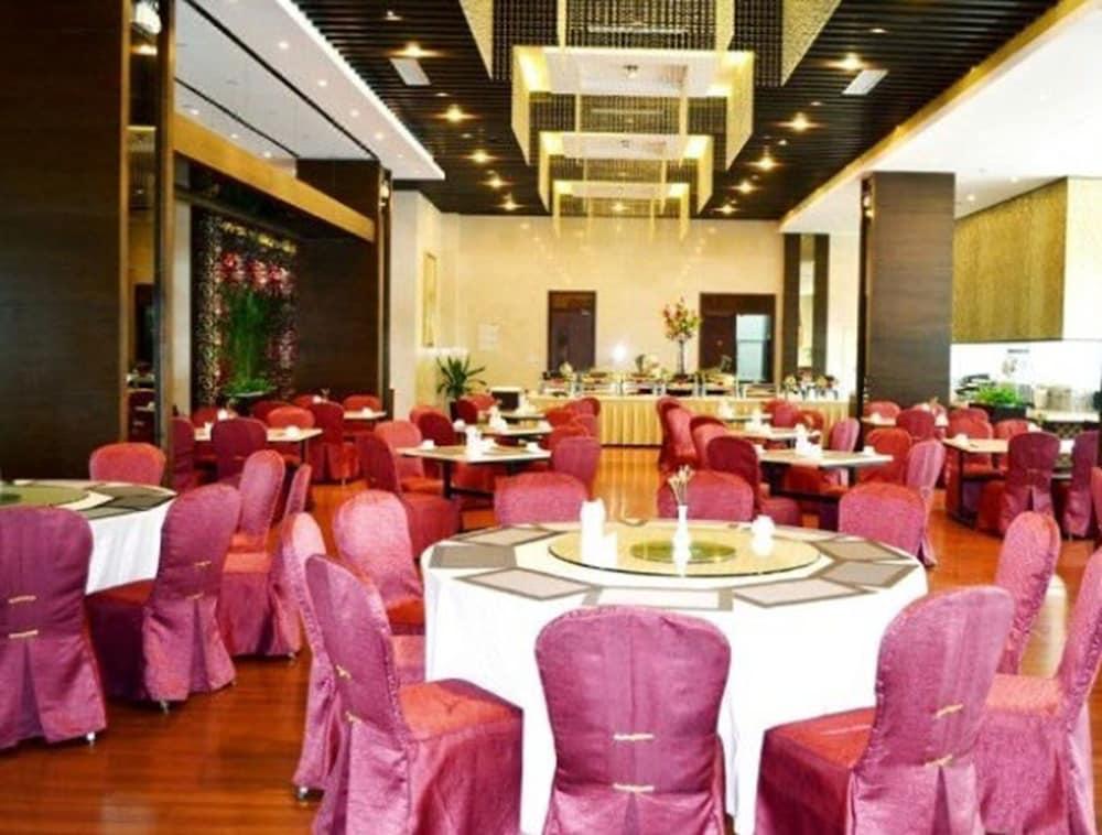 Paradise Hotel Shanghai
