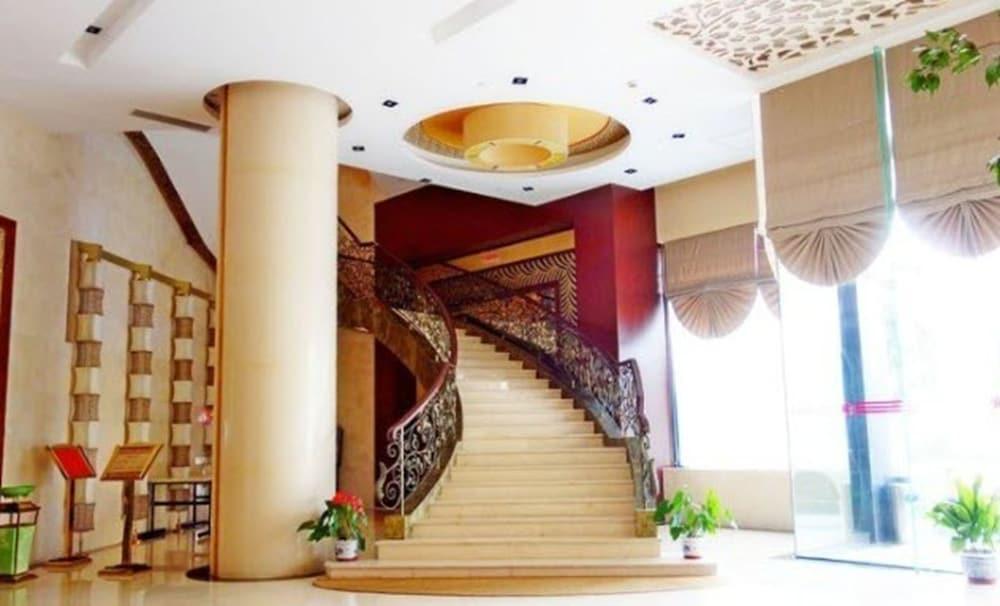 Hotel Paradise 4*