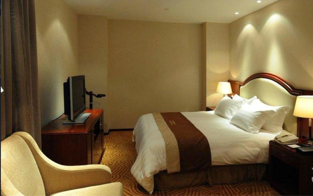 Paradise Hotel Shanghai