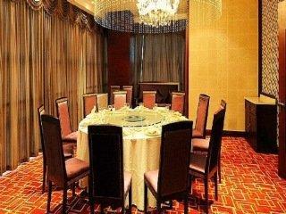Paradise 4*