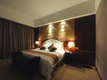 Paradise Hotel 4*